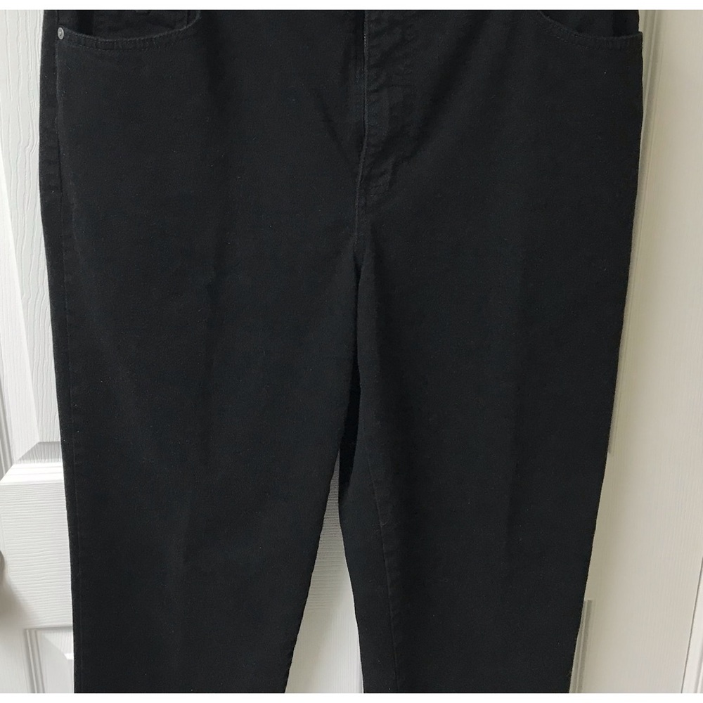 Gloria Vanderbilt AMANDA Jeans. Black, like new. Size 14